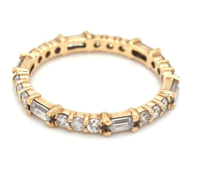 10kt Yellow gold Moissanite band