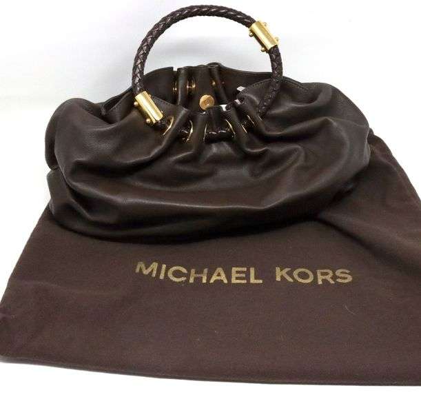 Micheal Kors brown leather purse