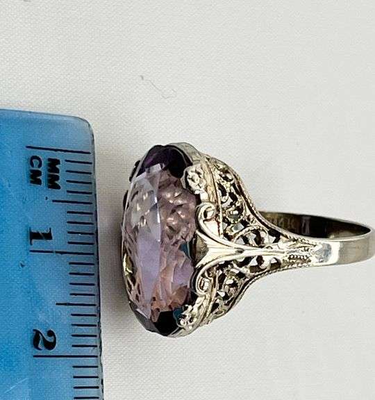 14KT White Gold Art Deco Filigree Design Amethyst Ring