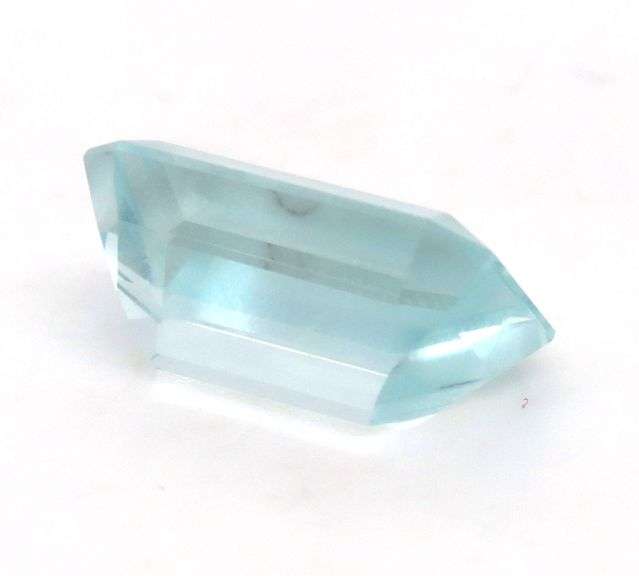 7.80ct Emerald cut aquamarine loose stone