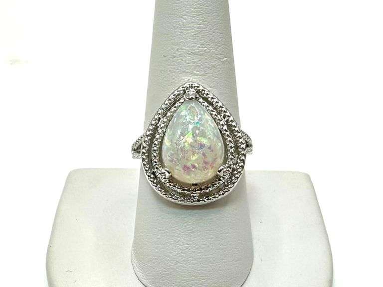 Amazing 4.5 Ct Simulated Color Play Welo Opal Ring