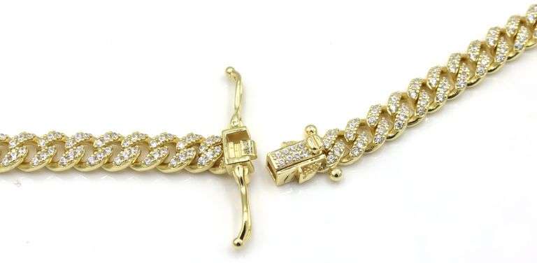 925 Sterling silver Cuban chain cubic zirconia necklace with heart shaped pendant