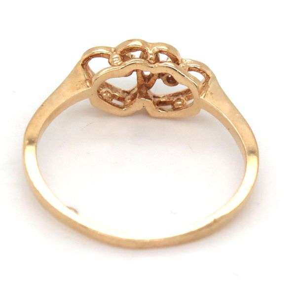 10kt Yellow gold double heart diamond ring