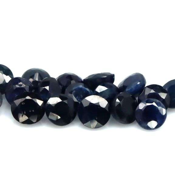 Heated only! 8.68ct blue black Sapphire set from Madagascar