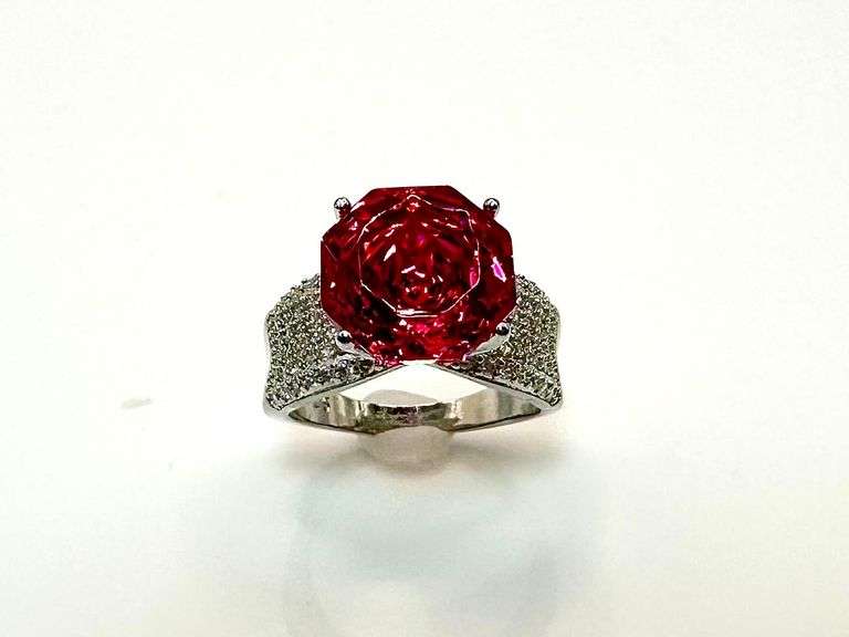 Beautiful 14 kt White Gold Plated 5 Ct Simulated Pink Red Ruby Ring