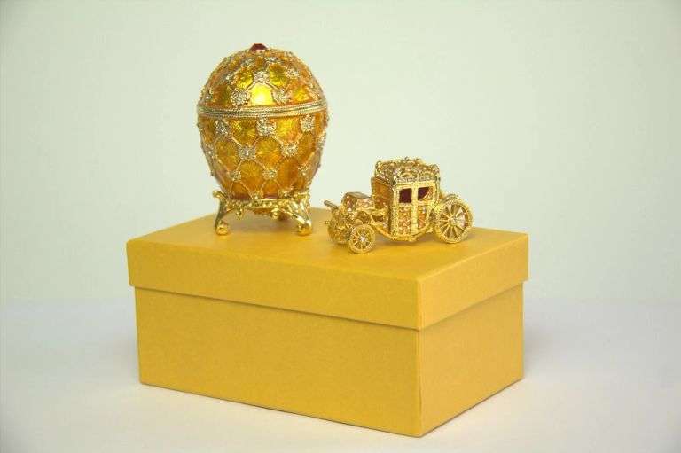 Golden Coronation Russian Easter Egg Replica Set with Carriage – Large 3.5" Decorative Collectible