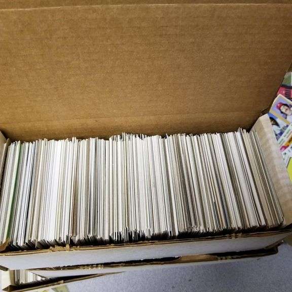 Lot of 600 Baseball Trading Cards with Babe Ruth Card