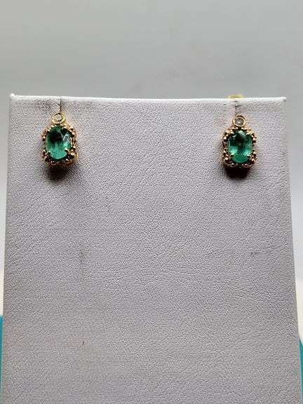 Magnificent pair earring Emerald and diamond in Silver – GGA Certified