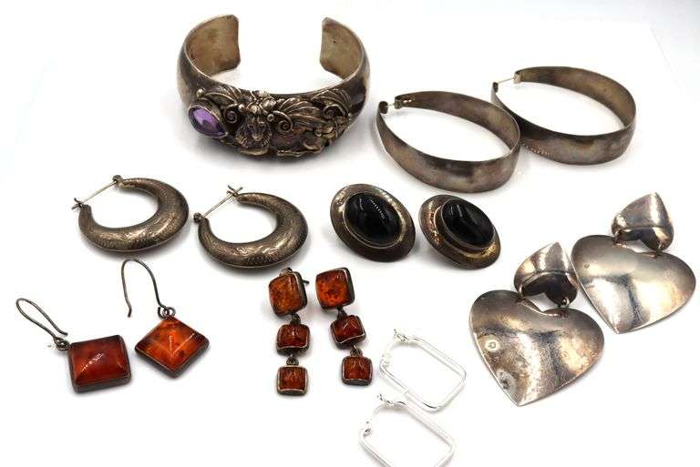 Heavy group lot of vintage 925 sterling silver miscellaneous jewelry