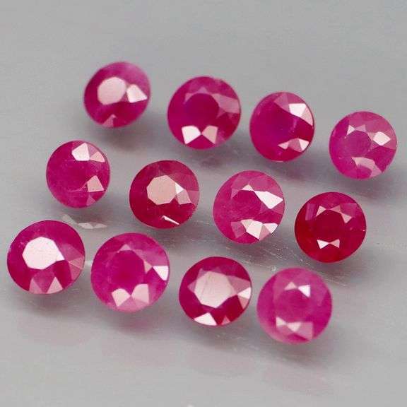 Don't miss this set of beautiful Burmese Rubies Weighing 3.79 carats!