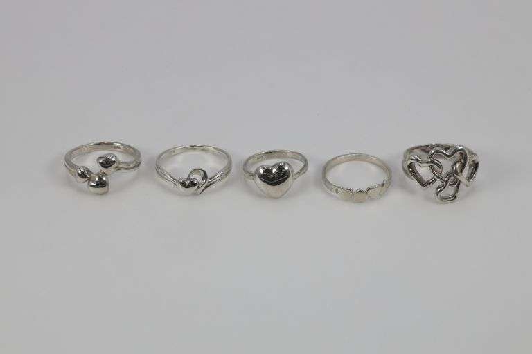 .925 Sterling SIlver Heart Rings (Lot of 30 Rings) Various Sizes & Styles