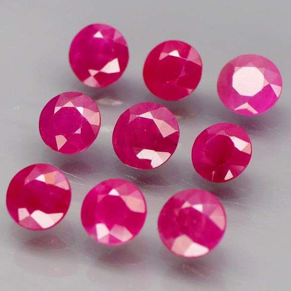 Don't miss this set of beautiful Burmese Rubies Weighing 4.33 carats!