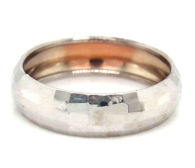 14kt White gold 3.8mm band