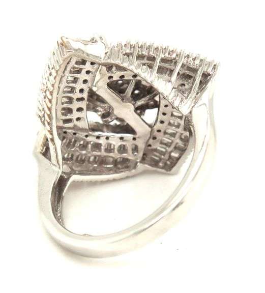 10kt White gold 2.65ctw round and baguette diamond cluster ring