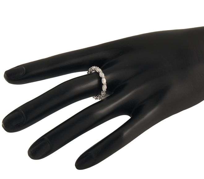 Fana 1.50ctw Oval Diamond Eternity Wedding Band Ring in 14K