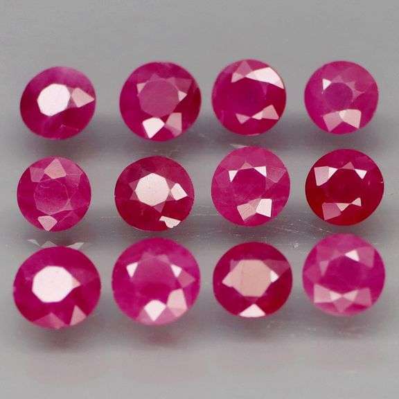 Don't miss this set of beautiful Burmese Rubies Weighing 3.79 carats!