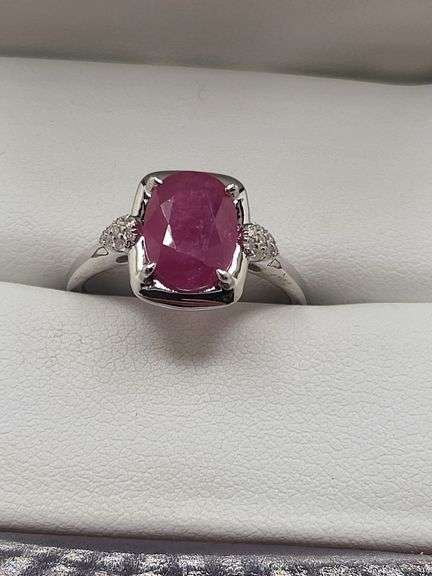 Very fine one Ruby 2.50 CW ring in silver with diamond accent
