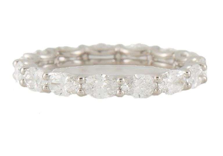 Fana 1.50ctw Oval Diamond Eternity Wedding Band Ring in 14K