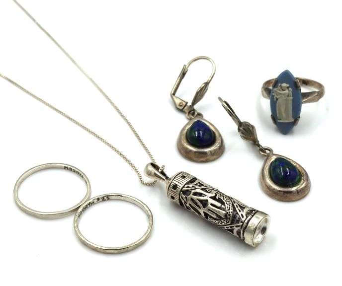 Group lot of vintage 925 sterling silver jewelry