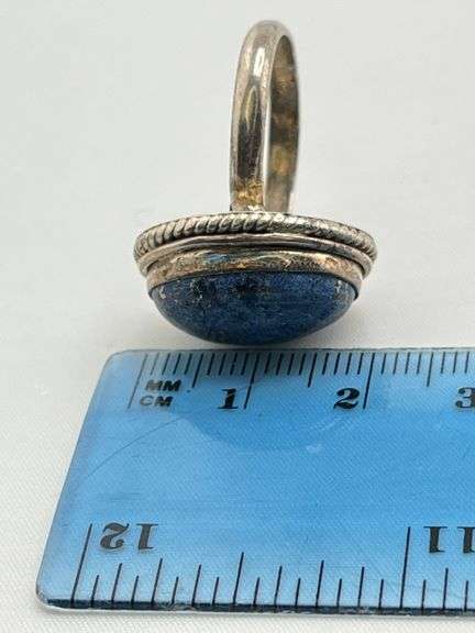 Vintage 925 Sterling Silver Oval Lapis Ring