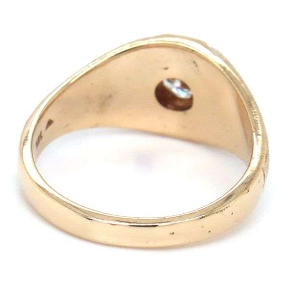 14kt Yellow gold 0.50ct diamond gent's ring