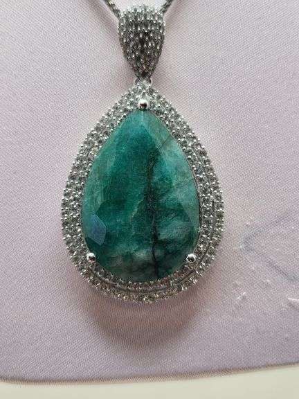 Magnificent Emerald and diamond in Silver Necklace– GLA Certified