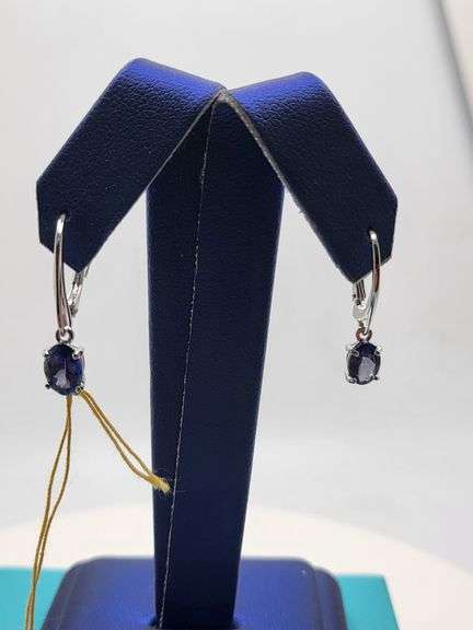 Magnificent pair earring of Tanzanite in Silver – GGA Certified