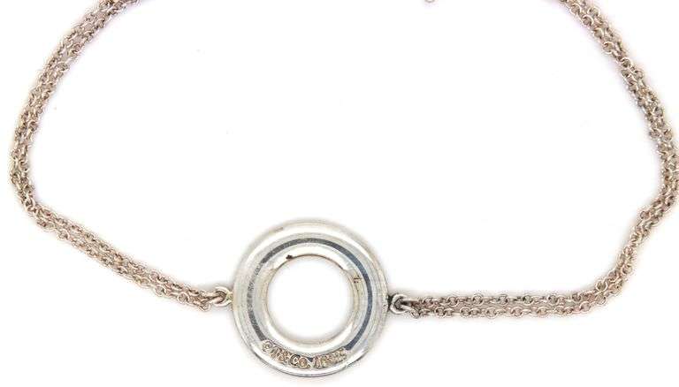 Tiffany & Co circle bracelet in 925 sterling silver