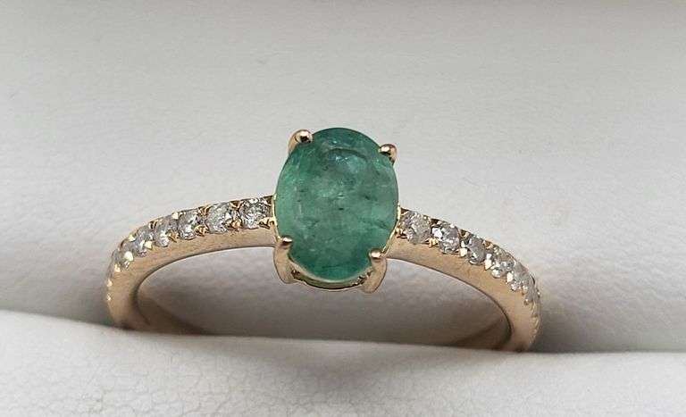 Very fine one Emerald ring in silver 14k gold plated with diamond accent