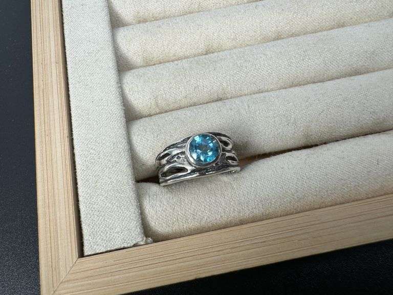 Sterling Silver Natural Gemstone Blue Topaz Ring Size 6