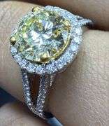 18K Two-Tone Gold Round Brilliant Cut Diamond Ring Of 2.7 Ct