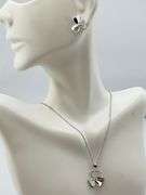 925 Sterling Silver Set Of Pendant And Earrings Floral With heart Shape Petals