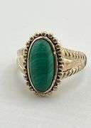 925 Sterling Silver Navajo Style Oval Malachite Ring
