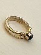 925 Sterling Silver Sajen Black Onyx Central Stone Ring