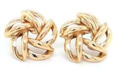 14kt Yellow gold flower stud earrings