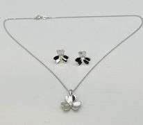 925 Sterling Silver Set Of Pendant And Earrings Floral With heart Shape Petals