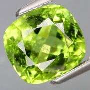 Huge! High fire! 3.22ct untreated Peridot from Pakistan!