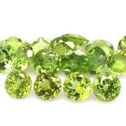 Round cut! Untreated! Matched! 7.40ct Peridot set!
