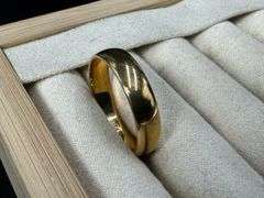 10k Yellow Solid Gold 5mm Comfort Fit Domed Plain Men's Women's Wedding Band Size 10