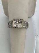 CERTIFIED LADIES 18K WHITE GOLD DIAMOND RING