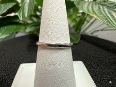 10k White Solid Gold 2mm Domed Plain Men's Women's Wedding Band Size 8