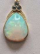 Extremely fine quality one Opal pendent in silver, GGA certfied, Size: 18