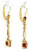 8kt Yellow gold Garnet dangle earrings