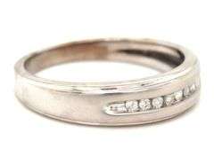 10kt White gold diamond gent's band