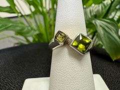 Sterling Silver Natural Peridot Gemstone Ring Size 6
