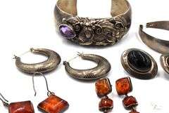 Heavy group lot of vintage 925 sterling silver miscellaneous jewelry
