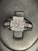 CERTIFIED LADIES 14K WHITE GOLD AND DIAMOND RING