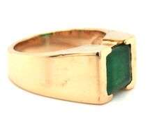 14kt Yellow gold 1.20ctw emerald half bezel ring