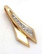 14kt Yellow gold diamond pendant