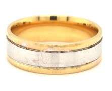 14kt Yellow and white gent's band